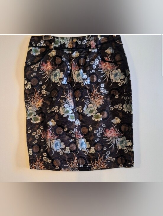 Mary Lucille Dresses & Skirts - NWOT Mary Lucille Elegant Vintage Embroided Silk Rayon Black Pencil Skirt